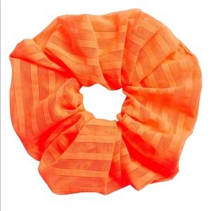 Athleta Oversized Scrunchie OS